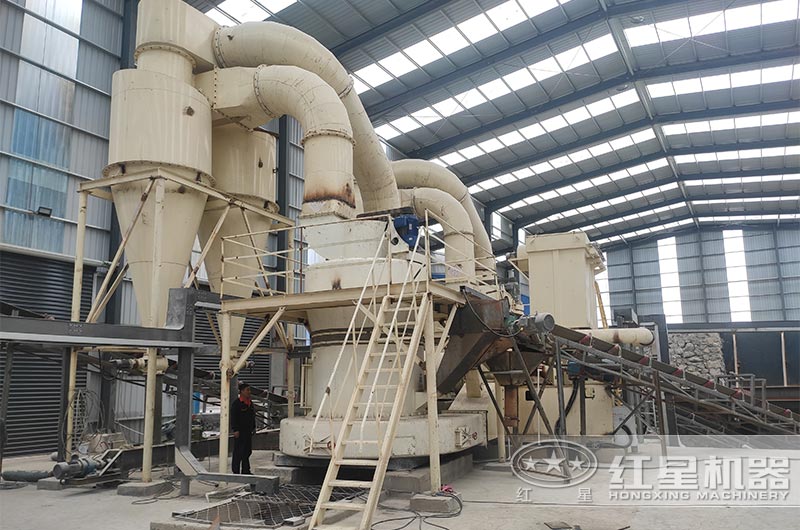 雷蒙磨粉機現(xiàn)場實拍 雷蒙磨粉機現(xiàn)場實拍