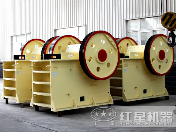 簡(jiǎn)擺式破碎機(jī) 簡(jiǎn)擺式破碎機(jī)