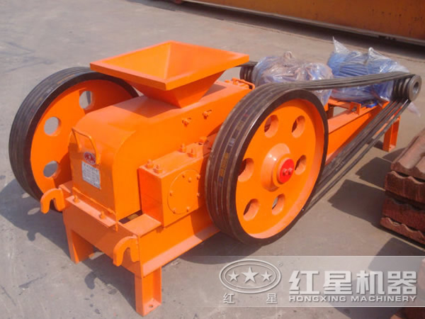 對(duì)輥式破碎機(jī) 對(duì)輥式破碎機(jī)