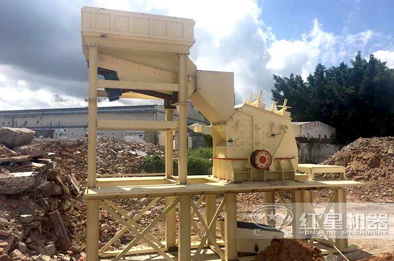 小型反擊破一次成型現(xiàn)場 小型反擊破一次成型現(xiàn)場