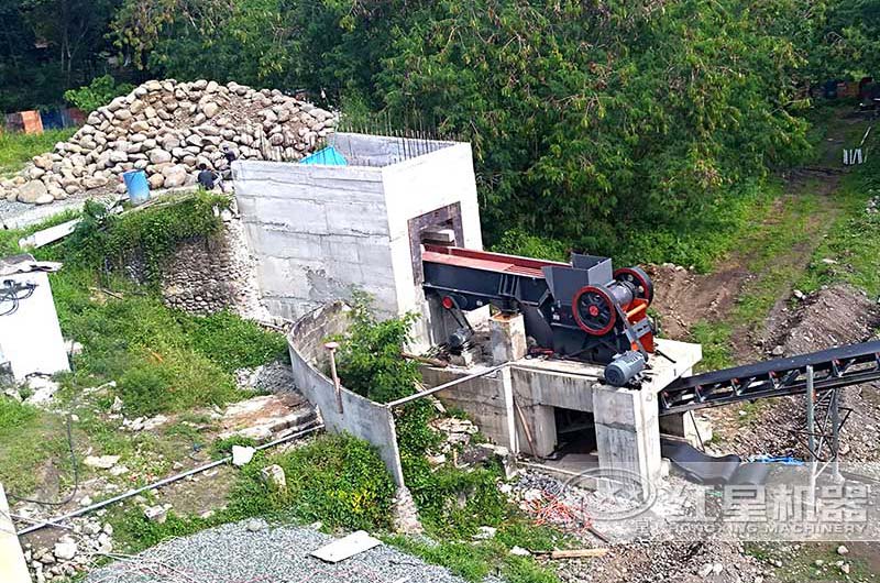 破石機(jī) 破石機(jī)