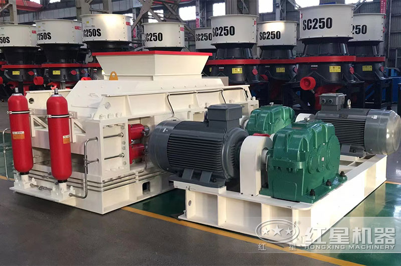 對(duì)輥制砂機(jī)雙電機(jī)驅(qū)動(dòng) 對(duì)輥制砂機(jī)雙電機(jī)驅(qū)動(dòng)