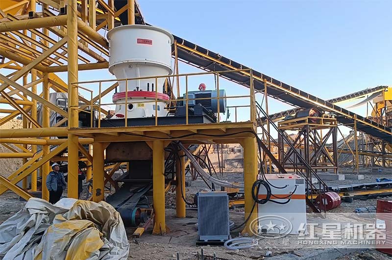 徐州單缸圓錐破碎機(jī)現(xiàn)場(chǎng) 徐州單缸圓錐破碎機(jī)現(xiàn)場(chǎng)