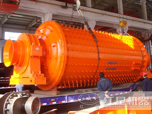 棒磨機(jī)發(fā)貨現(xiàn)場(chǎng) 棒磨機(jī)發(fā)貨現(xiàn)場(chǎng)