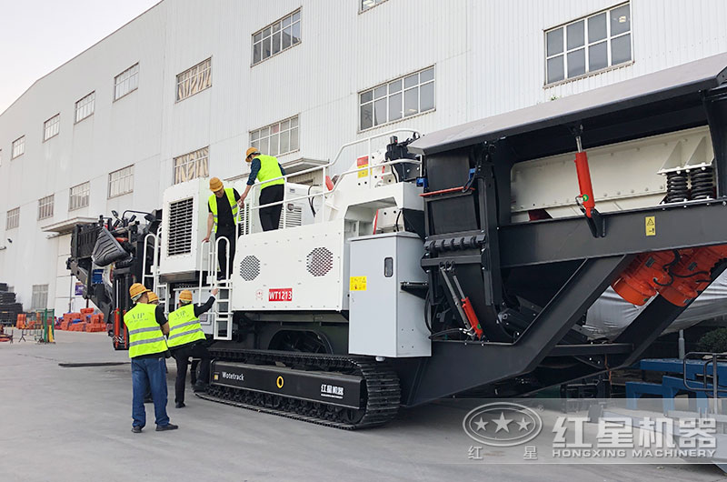 客戶來廠考察磚頭粉碎機設(shè)備 客戶來廠考察磚頭粉碎機設(shè)備