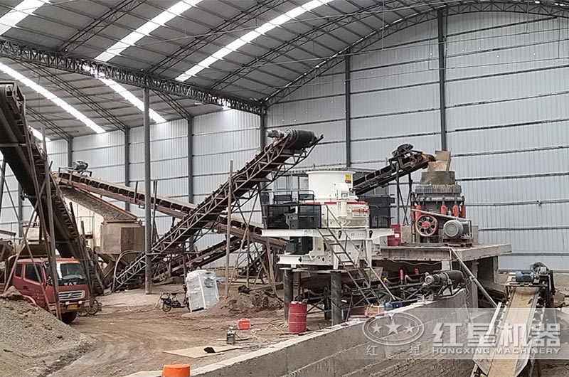 花崗巖碎石制沙現(xiàn)場三 花崗巖碎石制沙現(xiàn)場三