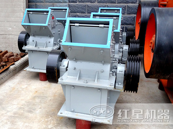 錘式破碎機(jī) 錘式破碎機(jī)