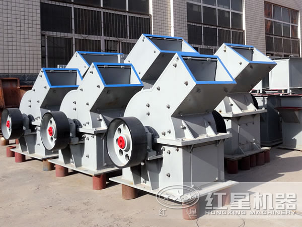 石料錘式破碎機廠家現(xiàn)場 石料錘式破碎機廠家現(xiàn)場