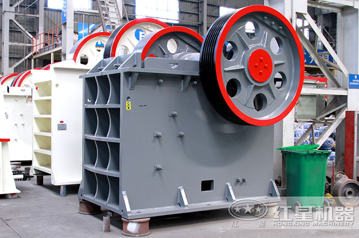 花崗巖顎式破碎機(jī)|車間 花崗巖顎式破碎機(jī)|車間