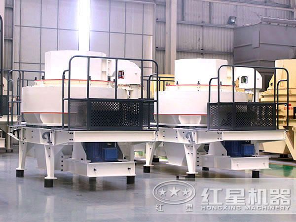 高磨料制砂機(jī)側(cè)面圖 高磨料制砂機(jī)側(cè)面圖