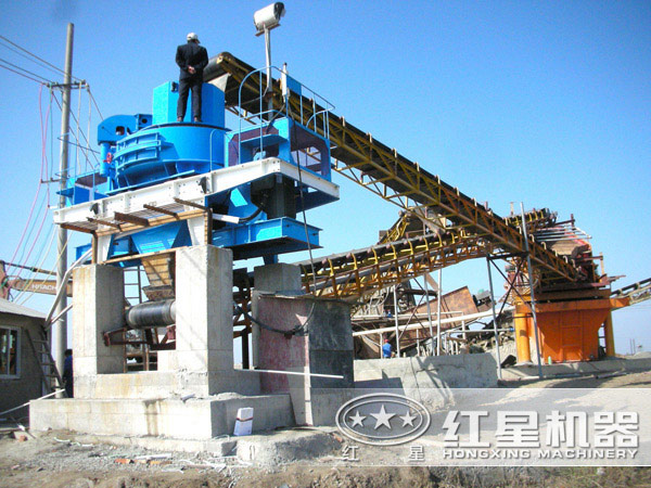 制砂機(jī)制砂現(xiàn)場(chǎng) 制砂機(jī)制砂現(xiàn)場(chǎng)