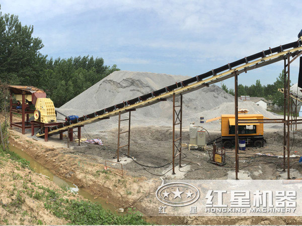 pcz新型重錘式破碎機(jī)作業(yè)現(xiàn)場(chǎng) pcz新型重錘式破碎機(jī)作業(yè)現(xiàn)場(chǎng)