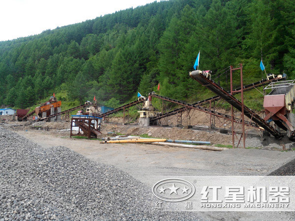 環(huán)保型沖擊式破碎機作業(yè)現(xiàn)場 環(huán)保型沖擊式破碎機作業(yè)現(xiàn)場