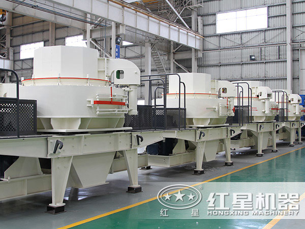 時產(chǎn)150-380噸制砂機 時產(chǎn)150-380噸制砂機