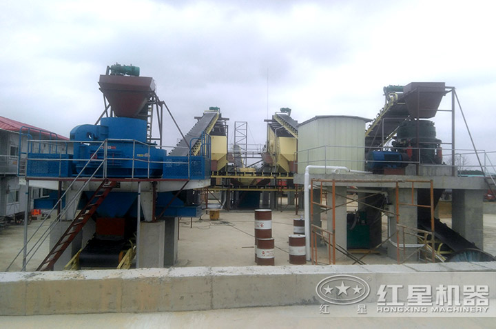 每小時(shí)400噸砂石料生產(chǎn)線現(xiàn)場(chǎng) 每小時(shí)400噸砂石料生產(chǎn)線現(xiàn)場(chǎng)