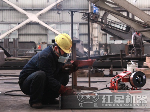 紅星移動碎石機生產(chǎn)車間 紅星移動碎石機生產(chǎn)車間