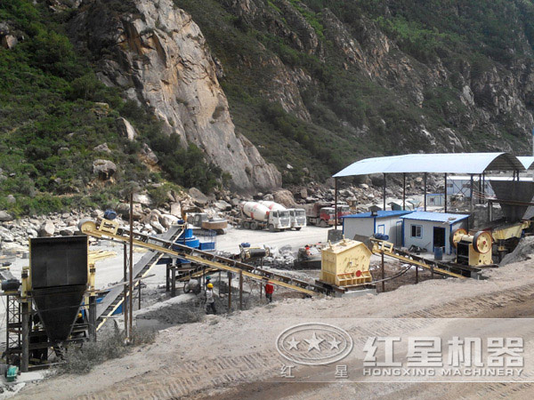 陶粒砂制砂機用戶生產(chǎn)現(xiàn)場 陶粒砂制砂機用戶生產(chǎn)現(xiàn)場