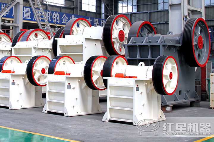 不同規(guī)格的鄂式破碎機 不同規(guī)格的鄂式破碎機