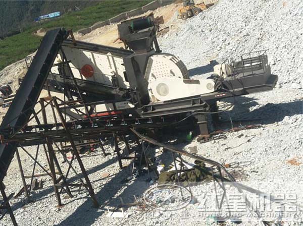 錘式移動破碎站客戶現(xiàn)場 錘式移動破碎站客戶現(xiàn)場