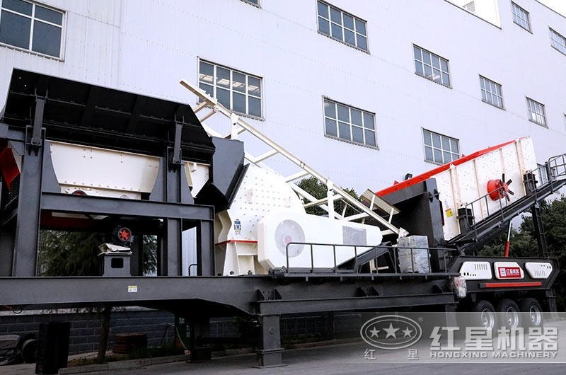 移動重錘式破石機(jī) 移動重錘式破石機(jī)