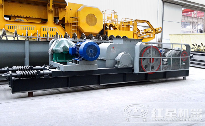 對(duì)滾式破碎機(jī) 對(duì)滾式破碎機(jī)