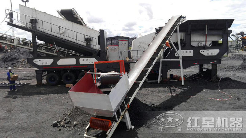 移動式石料生產(chǎn)線現(xiàn)場 移動式石料生產(chǎn)線現(xiàn)場