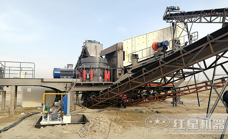 移動圓錐碎石機(jī)現(xiàn)場 移動圓錐碎石機(jī)現(xiàn)場