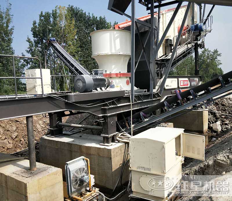 單缸移動圓錐破現(xiàn)場 單缸移動圓錐破現(xiàn)場