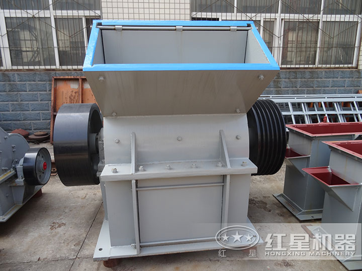 錘式碎石機(jī) 錘式碎石機(jī)