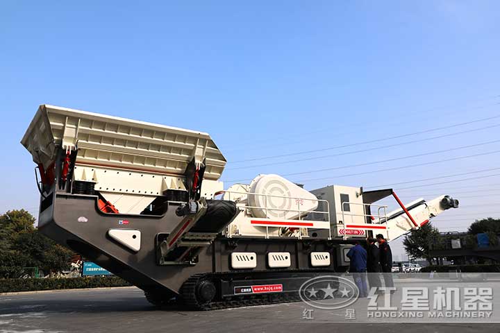 移動式破石頭機(jī)器 移動式破石頭機(jī)器