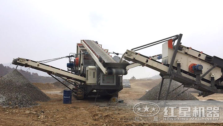 履帶碎石機械設備生產現(xiàn)場 履帶碎石機械設備生產現(xiàn)場