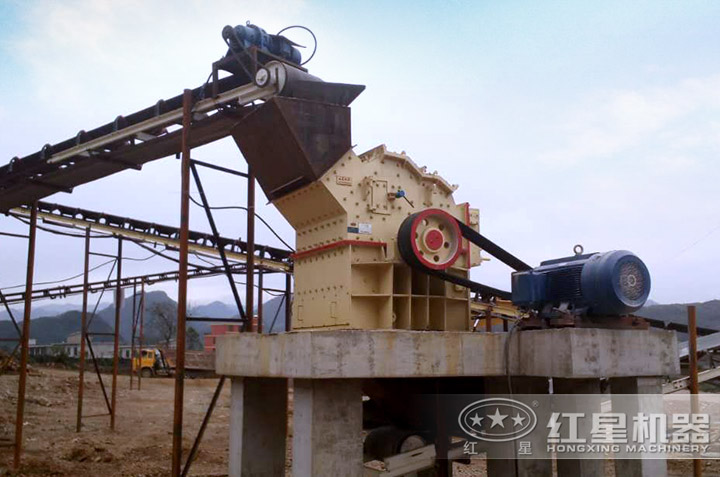 細碎機作業(yè)現(xiàn)場 細碎機作業(yè)現(xiàn)場