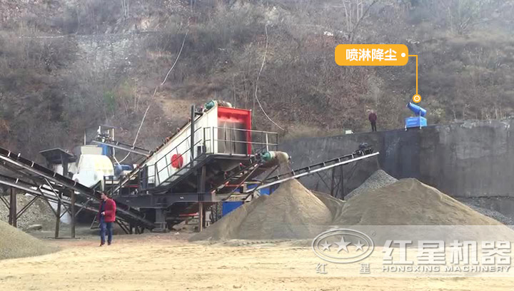 移動(dòng)砂石生產(chǎn)設(shè)備現(xiàn)場(chǎng) 移動(dòng)砂石生產(chǎn)設(shè)備現(xiàn)場(chǎng)