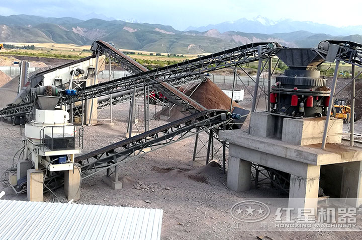 河卵石打砂現(xiàn)場 河卵石打砂現(xiàn)場