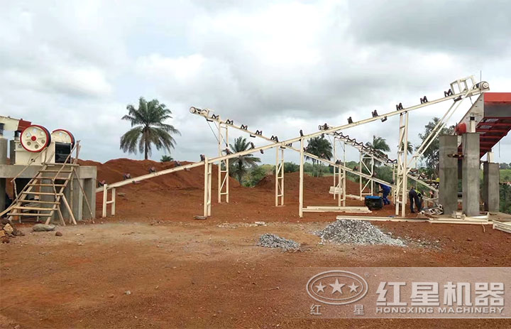 69鄂式破碎機(jī)生產(chǎn)現(xiàn)場 69鄂式破碎機(jī)生產(chǎn)現(xiàn)場