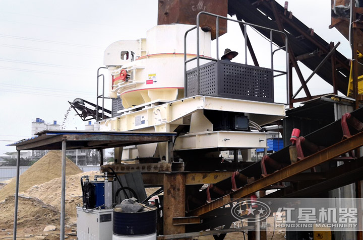 制砂生產(chǎn)線作業(yè)現(xiàn)場(chǎng) 制砂生產(chǎn)線作業(yè)現(xiàn)場(chǎng)