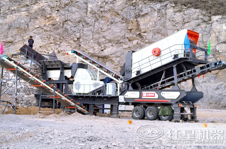 單臺設(shè)備處理水泥塊現(xiàn)場 單臺設(shè)備處理水泥塊現(xiàn)場