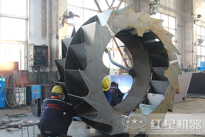 水洗砂機(jī)器生產(chǎn)車間 水洗砂機(jī)器生產(chǎn)車間