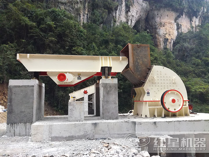 重錘式破碎機(jī) 重錘式破碎機(jī)