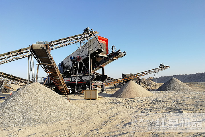 移動(dòng)破石機(jī)生產(chǎn)現(xiàn)場(chǎng)及成品 移動(dòng)破石機(jī)生產(chǎn)現(xiàn)場(chǎng)及成品