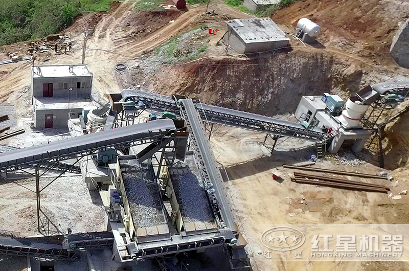 玄武巖破碎現(xiàn)場(chǎng) 玄武巖破碎現(xiàn)場(chǎng)