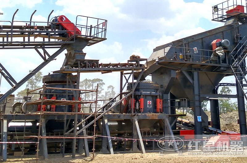 鵝卵石破碎現(xiàn)場(chǎng) 鵝卵石破碎現(xiàn)場(chǎng)