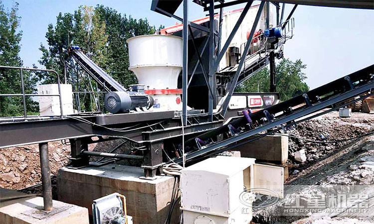 圓錐破作業(yè)現(xiàn)場 圓錐破作業(yè)現(xiàn)場