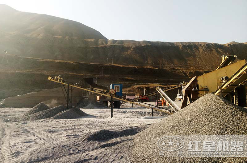 制砂現(xiàn)場(chǎng) 制砂現(xiàn)場(chǎng)