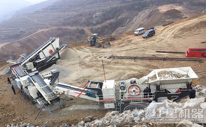 履帶移動破碎站現(xiàn)場 履帶移動破碎站現(xiàn)場