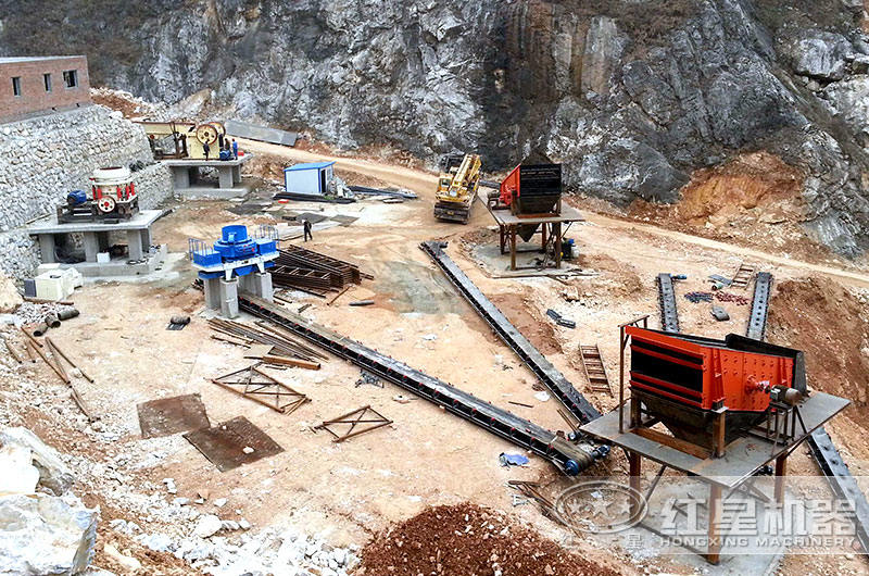 河卵石破碎加工設備安裝現(xiàn)場 河卵石破碎加工設備安裝現(xiàn)場