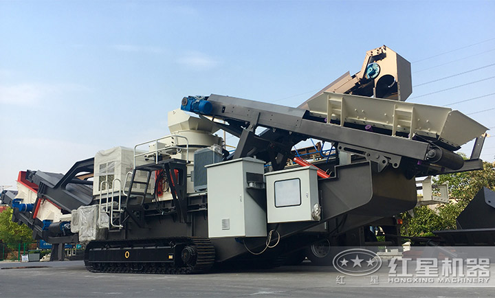 履帶式大型移動石頭碎沙機(jī) 履帶式大型移動石頭碎沙機(jī)