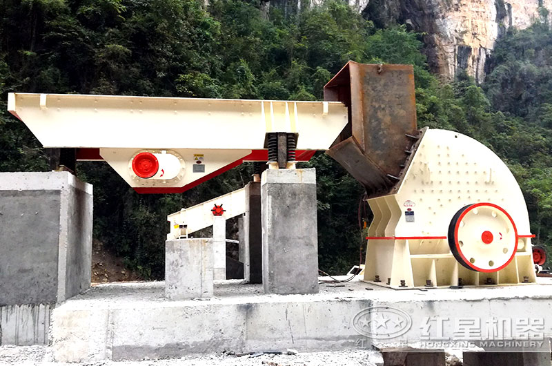 錘式破碎機(jī) 錘式破碎機(jī)
