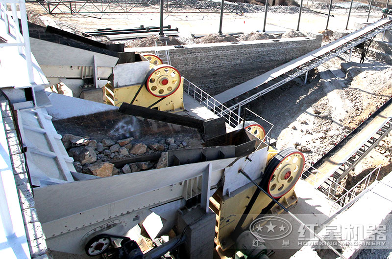 碎石現(xiàn)場(chǎng) 碎石現(xiàn)場(chǎng)