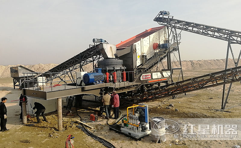 河北保定移動(dòng)石子破碎線安裝現(xiàn)場(chǎng) 河北保定移動(dòng)石子破碎線安裝現(xiàn)場(chǎng)
